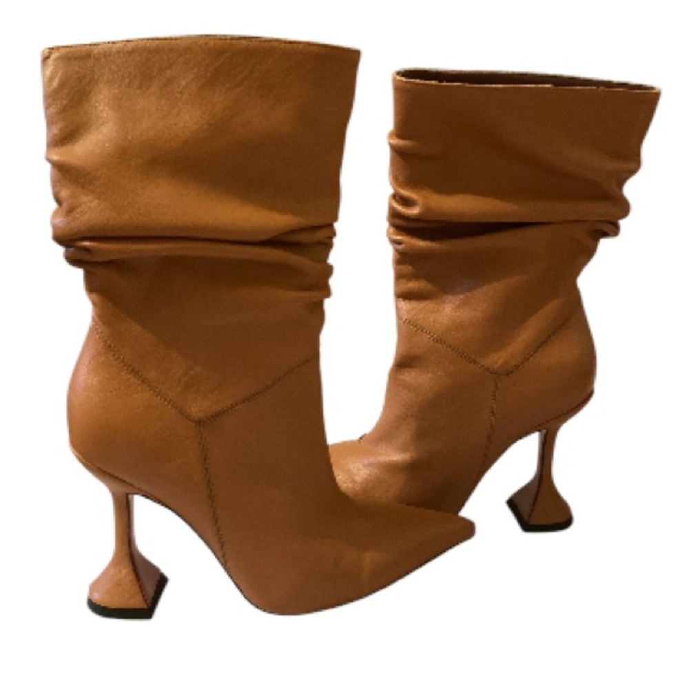 AMINA MUADDI  Leather Flared Heel Boots 35  5 US